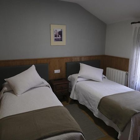 Hostal Restaurante Goya Piedrahíta Buitenkant foto