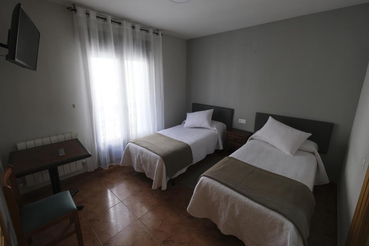 Hostal Restaurante Goya Piedrahíta Buitenkant foto